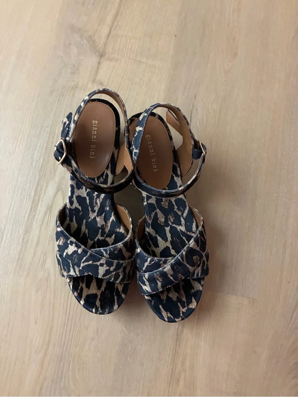 Gianni bini Joize Leopard Print Velvet Platform Sandals